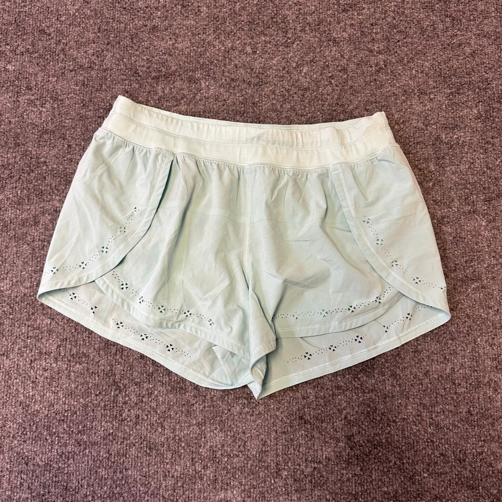 Lululemon Shorts Womens Size 8 Mint Green Laser Cut Floral Running LW7800S
